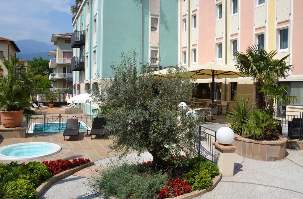 Hotel Leon D'Oro Rovereto  Exterior photo