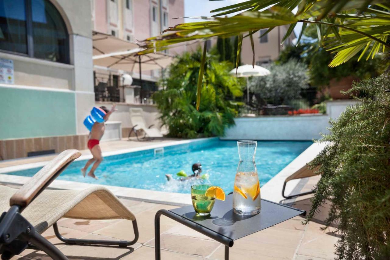 Hotel Leon D'Oro Rovereto  Exterior photo