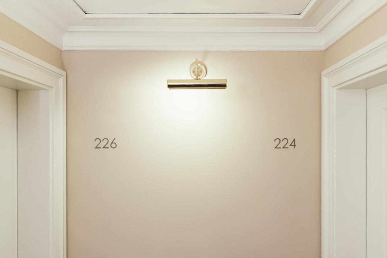 Hotel Leon D'Oro Rovereto  Exterior photo
